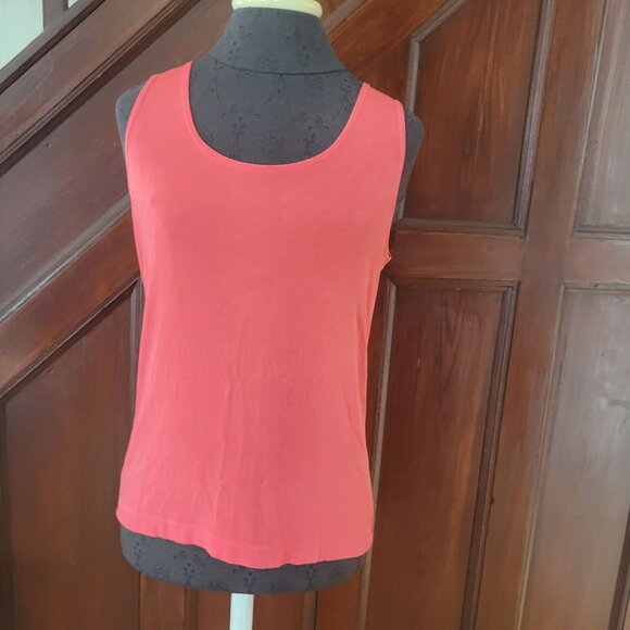 Chicos Travelers Red Tank Top Size 2 Slinky Stretchy Large - Picture 1 of 5
